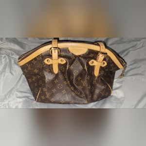 Louie Vuitton Tivoli Bag